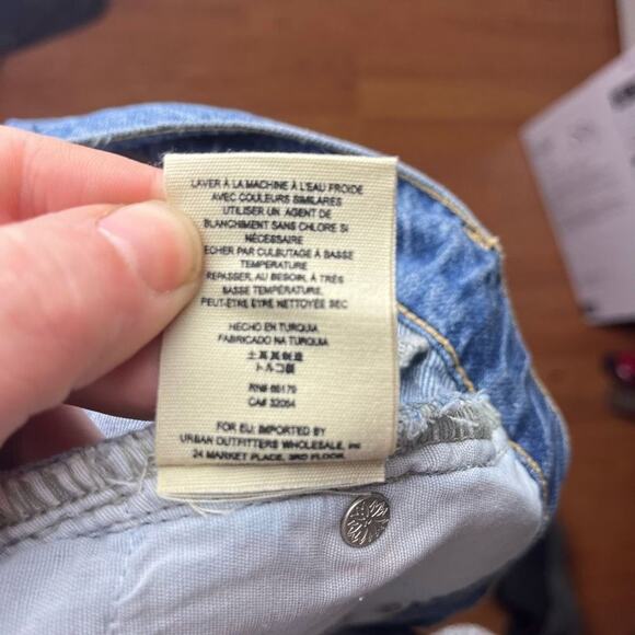 Free People Hallie Distressed Denim Jean Skirt Size 26 - Picture 5 of 5